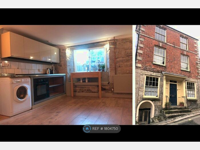 1 Bedroom Flat To Rent In St Thomas Street, Penryn, TR10