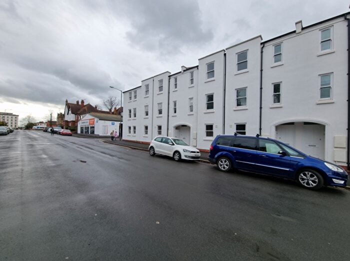 2 Bedroom Town House To Rent In Rai Court, Beauchamp Road, Leamington Spa, CV32