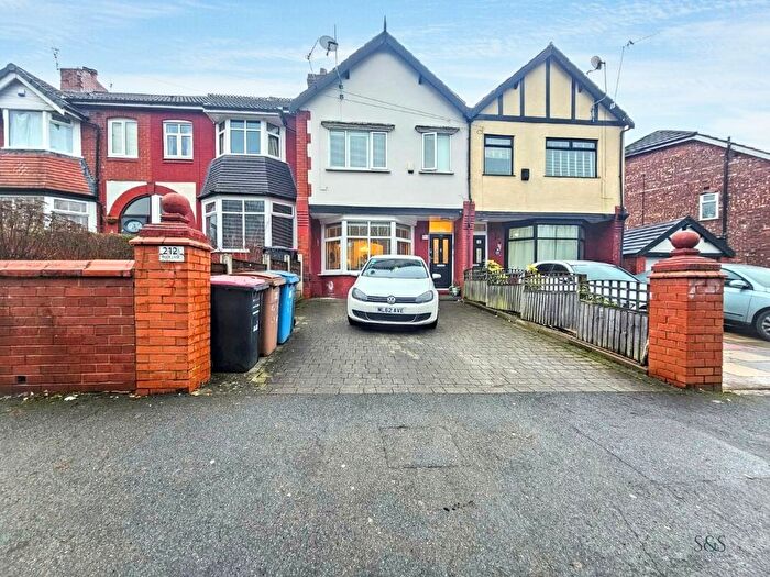 3 Bedroom Semi Detached House For Sale In Moor Lane, Salford, M7