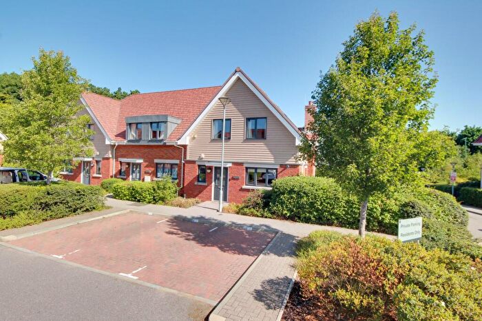 2 Bedroom Retirement Property For Sale In Kleinwort Close, Haywards Heath, RH16