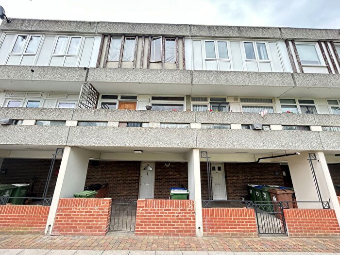 3 Bedroom Terraced House To Rent In Portmeadow Walk, London, SE2