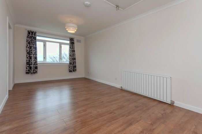 2 Bedroom Flat To Rent In Cornhill Terrace, Aberdeen, AB16