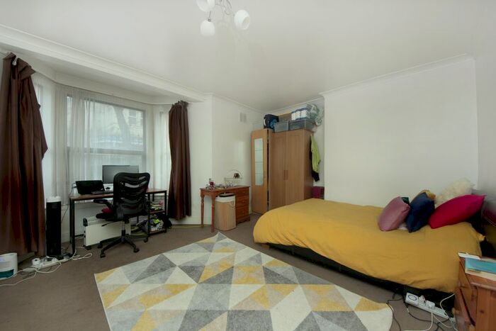 Studio To Rent In Horn Lane, London, W3