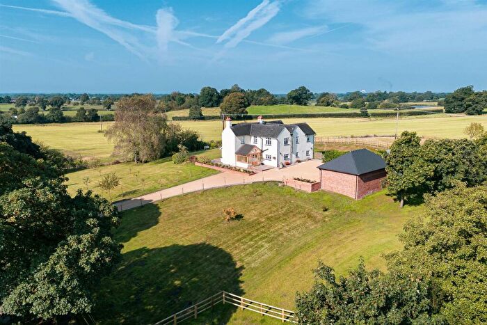 4 Bedroom Detached House For Sale In A Charming Farmhouse On Smithy Lane, Hulme Walfield, CW12