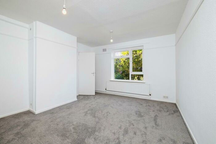 4 Bedroom Semi-Detached House For Sale In Hampden Street, Scampton, Lincoln, LN1