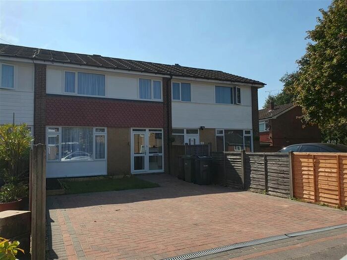 3 Bedroom Terraced House To Rent In Green Hill Way, Shirley, Solihull, B90