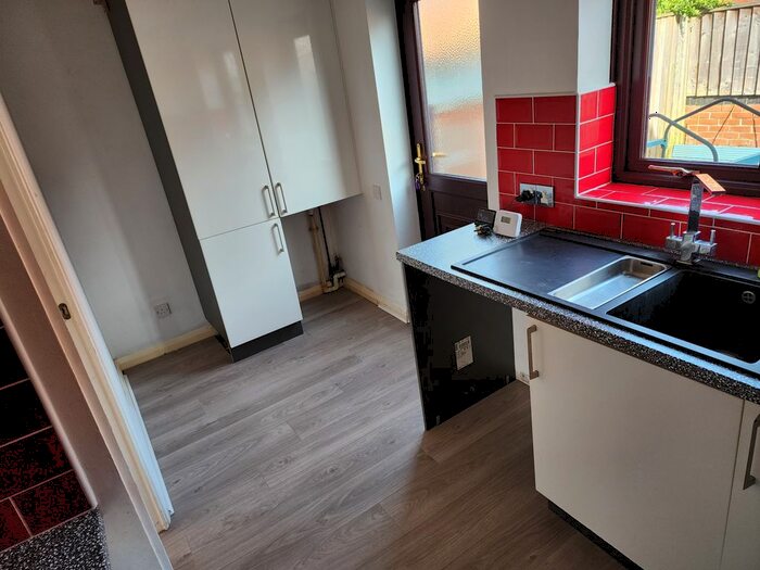 2 Bedroom Semi-Detached House To Rent In Bloomfield Place, Bournemouth, BH9