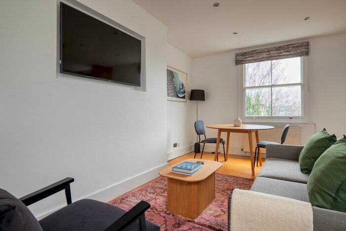 3 Bedroom Flat To Rent In Maida Vale, London, W9