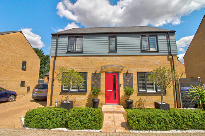 4 Bedroom Detached House For Sale In Elvedon Close, Ipswich, IP3