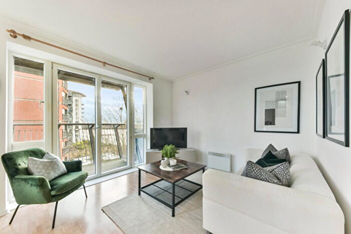 2 Bedroom Apartment To Rent In Seacon Wharf, Hutchings Street, E14