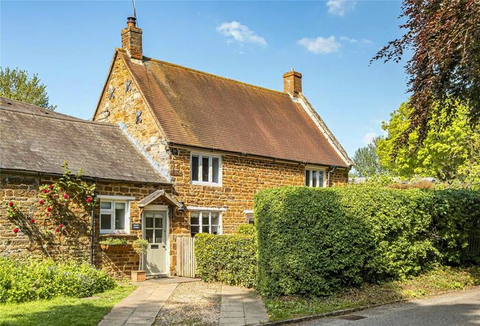 3 Bedroom Semi-Detached House For Sale In Broughton Road, Old, Northamptonshire, NN6