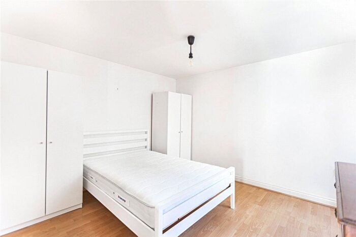 1 Bedroom Flat For Sale In Beatty Road, London, N16