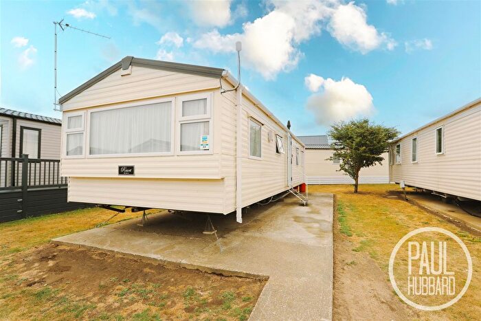 3 Bedroom Chalet For Sale In Park Resorts, Pakefield, NR33