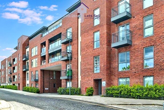 1 Bedroom Flat To Rent In Centenary Quay, Southampton, Hampshire, SO19
