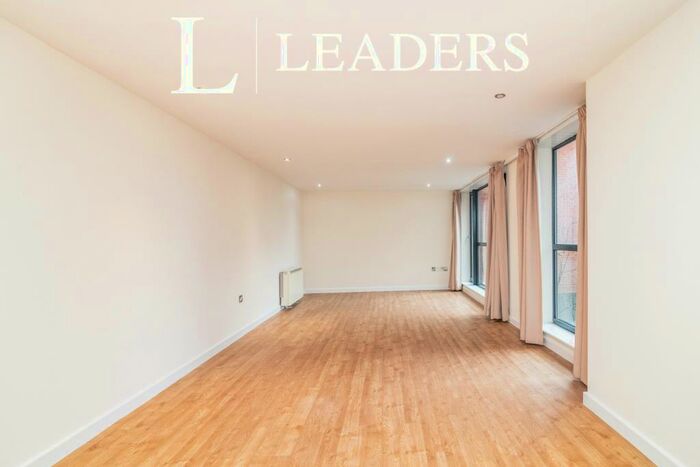 2 Bedroom Apartment To Rent In Avoca Court, Cheapside, B12