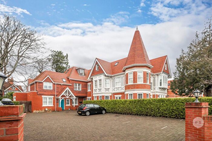 2 Bedroom Flat For Sale In Beechwood, Pinewood Road, Branksome Park, Poole, BH13
