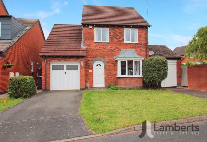 3 Bedroom Detached House For Sale In The Covers, Studley, B80