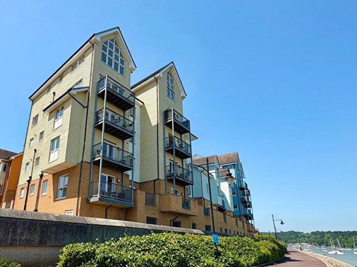 2 Bedroom Apartment To Rent In Malin House, Rivermead, St Marys Island, Chatham, ME4