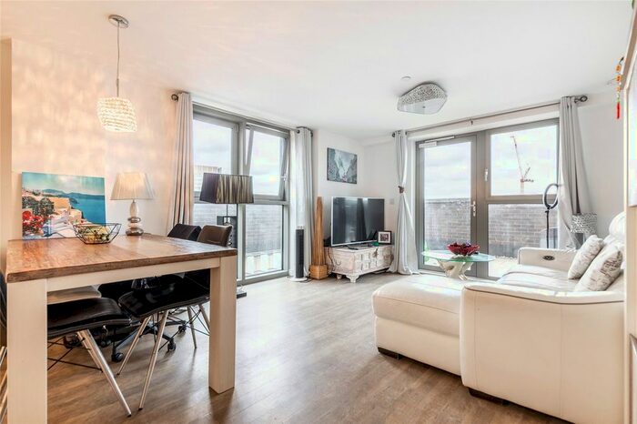 2 Bedroom Flat To Rent In Roma Corte, Elmira Street, Lewisham, London, SE13