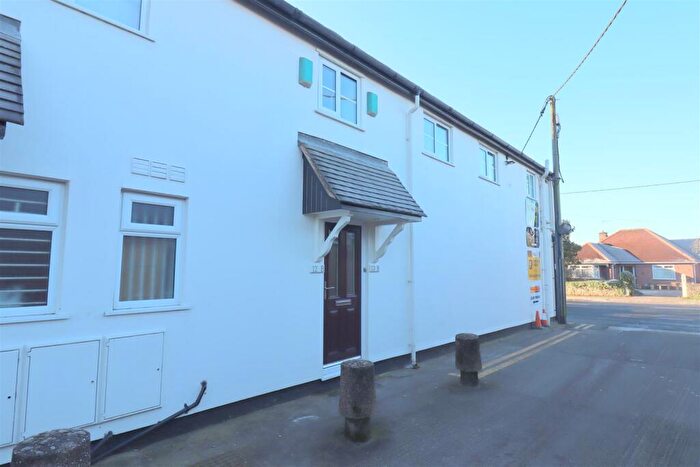 Flat To Rent In Weston Court, Shavington, Crewe, CW2