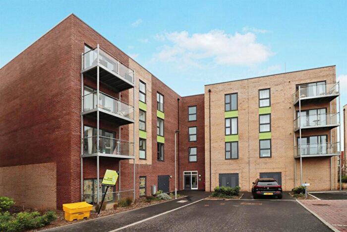 2 Bedroom Flat For Sale In Flatts Close, Stoke Gifford, Bristol, BS34