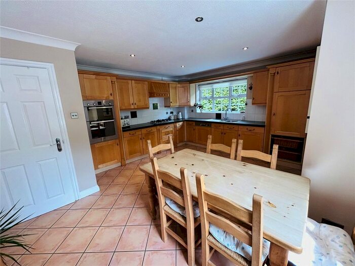 5 Bedroom Detached House For Sale In Linnet Lane, Lytham St. Annes, Lancashire, FY8