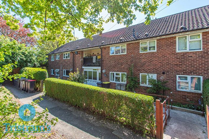 2 Bedroom Flat For Sale In Gibbons Avenue, Stapleford, NG9