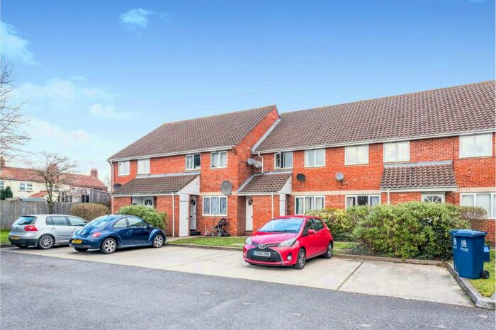 1 Bedroom Maisonette To Rent In Chestnut Court, Littlemore, OX4