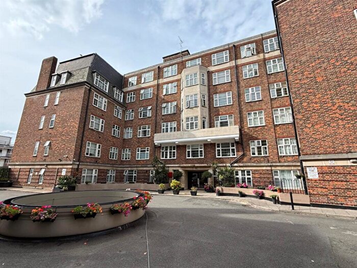 1 Bedroom House To Rent In College Crescent, London, NW3