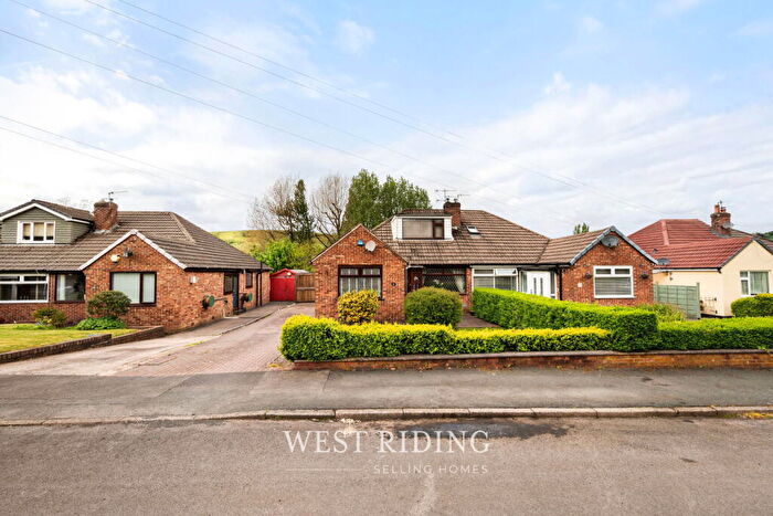 3 Bedroom Semi-Detached House For Sale In Regent Drive, Mossley, Ashton-Under-Lyne, OL5