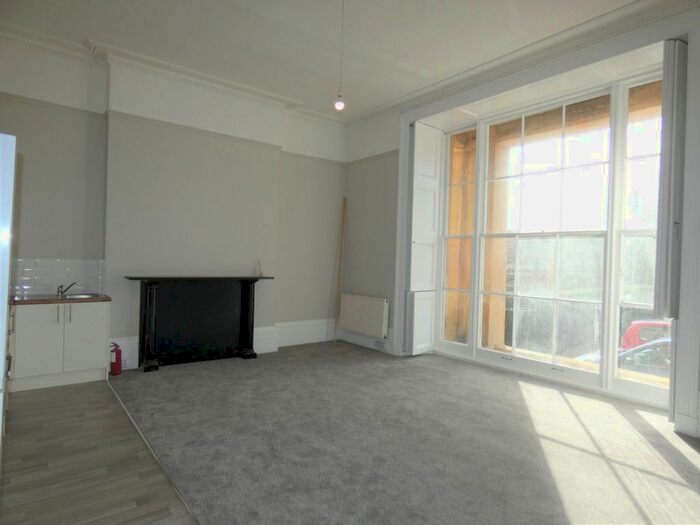 1 Bedroom Flat To Rent In Malvern Road, Cheltenham, GL50