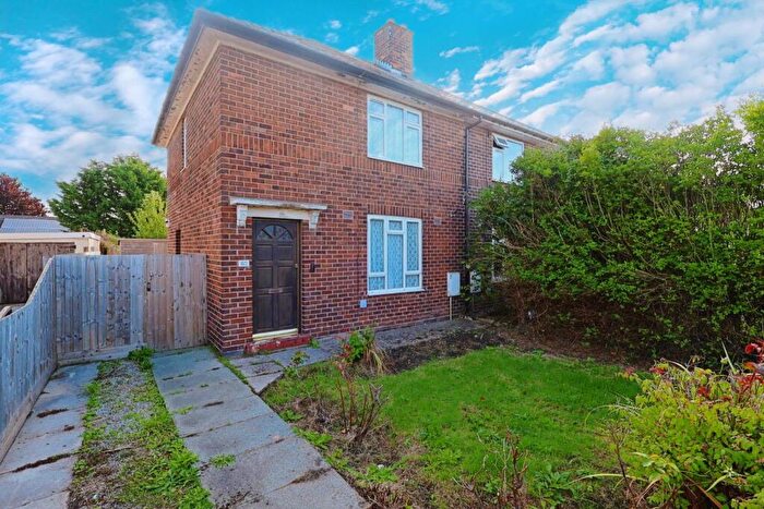 3 Bedroom Semi-Detached House For Sale In Park Avenue, Saltney, Chester, CH4
