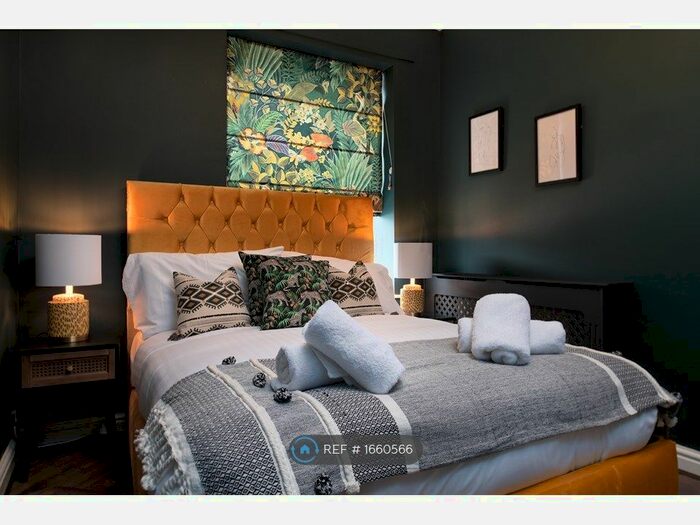 2 Bedroom Flat To Rent In Victoria Street, Llandudno, LL30