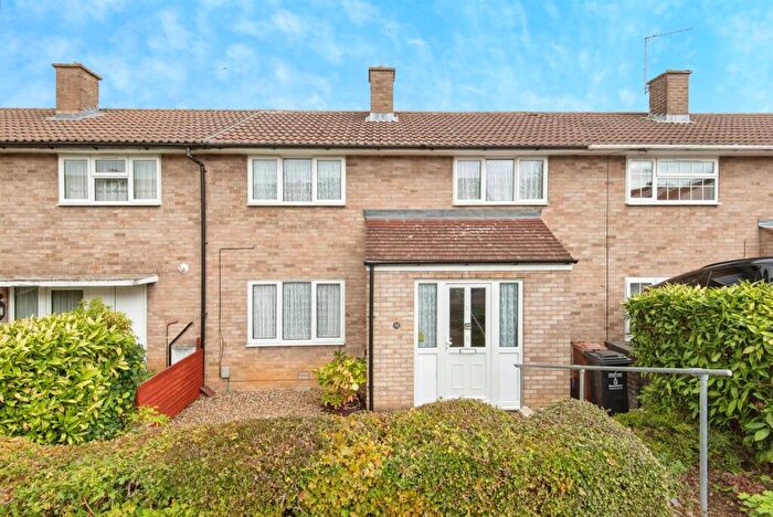 3 Bedroom Terraced House For Sale In Wigram Way, Stevenage, SG2