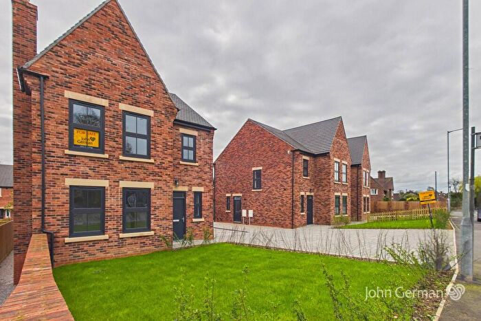 4 Bedroom Detached House For Sale In Holly Road, Uttoxeter, ST14