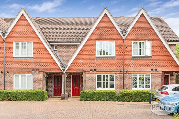 3 Bedroom Terraced House For Sale In Railton Road, Guildford, Surrey, GU2