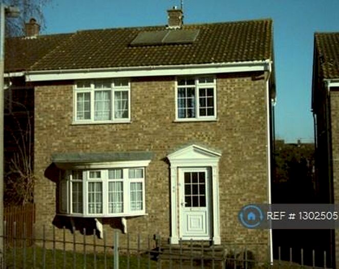 5 Bedroom Semi-Detached House To Rent In Pickford Walk, Colchester, CO4