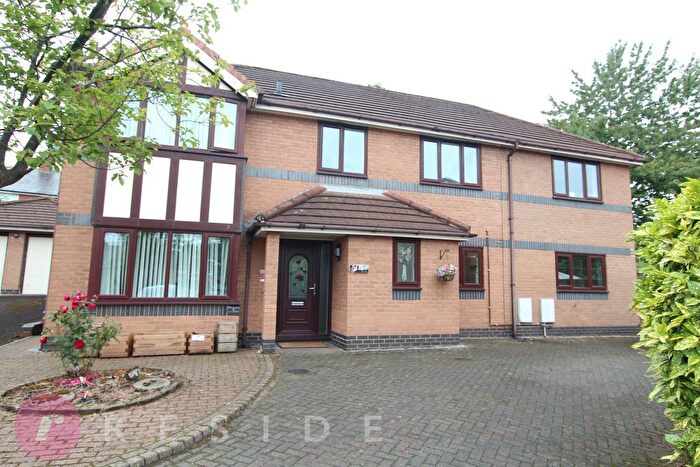 4 Bedroom Detached House For Sale In Sheep Gap, Passmonds, Rochdale, OL12