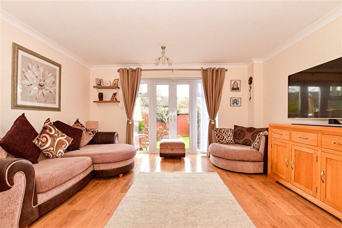 3 Bedroom Terraced House For Sale In Pippins Close, Tonbridge, Kent, TN10