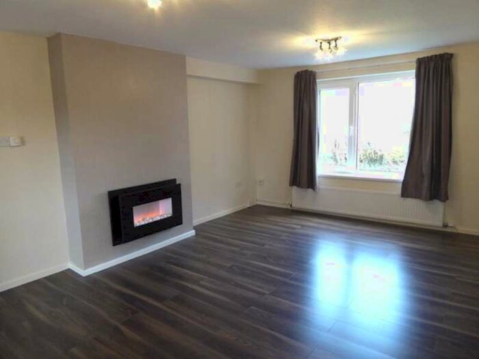2 Bedroom Apartment To Rent In 32 Ewan Close, Barrow-in-furness, LA13