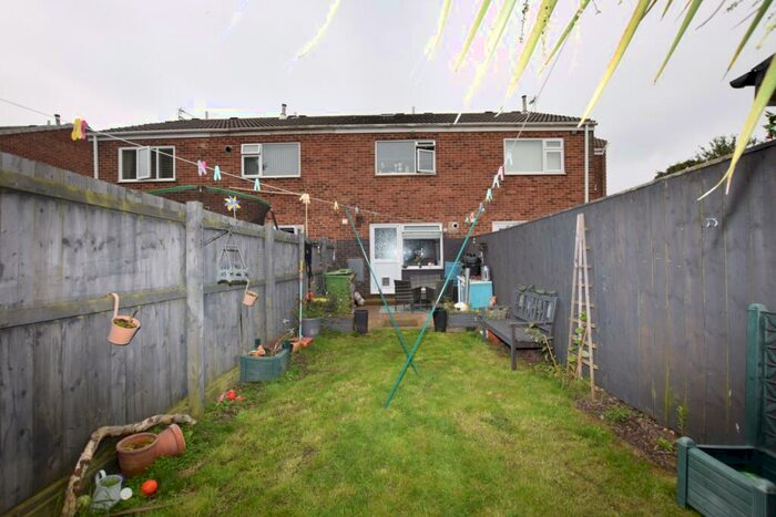 2 Bedroom Terraced House For Sale In Ainthorpe Close, Sunderland, Tyne And Wear, SR3