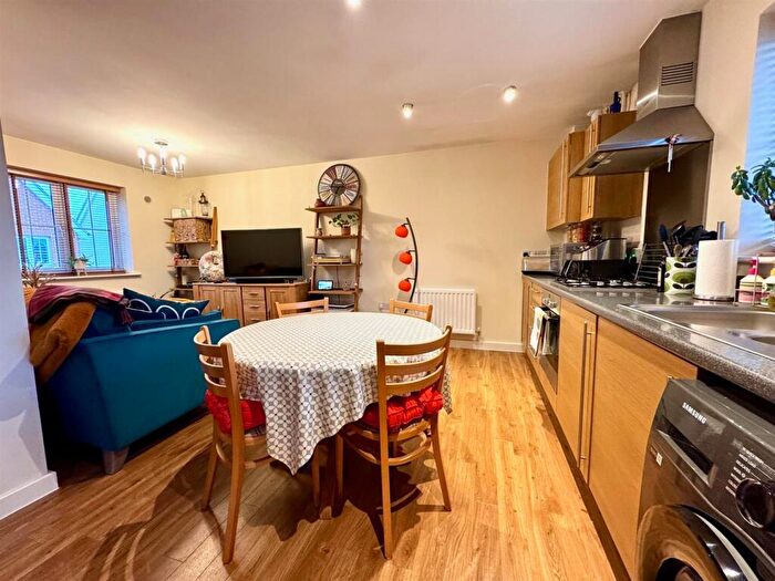 2 Bedroom Coach House For Sale In Yellowhammer Close, Stowmarket, IP14