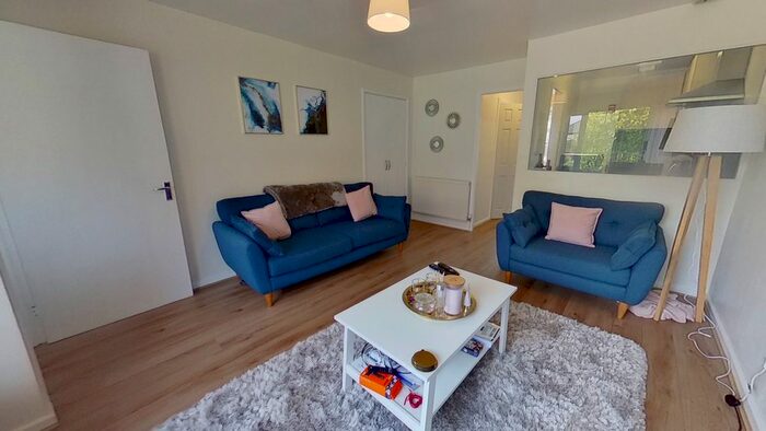 1 Bedroom Flat To Rent In Abbeydale Grove, Kirkstall, Leeds, LS5