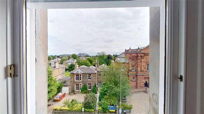 4 Bedroom Flat To Rent In Morningside Road, Edinburgh, EH10