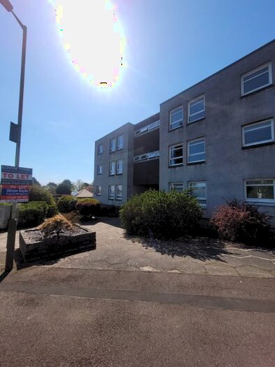 2 Bedroom Flat To Rent In Hazel Drive, Ninewells, West End, Dundee, DD2