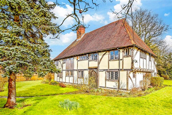 3 Bedroom Detached House For Sale In Bethersden Road, Smarden, Ashford, Kent, TN27