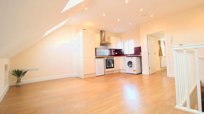 1 Bedroom Flat To Rent In Hide Road, Harrow, HA1