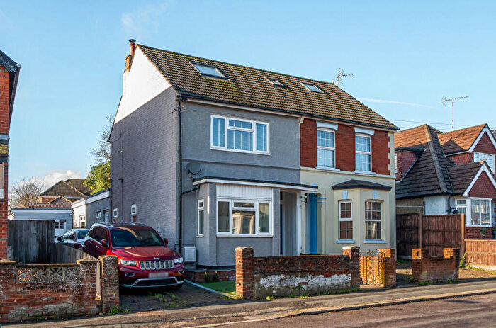 3 Bedroom Semi Detached House For Sale In Church Road, Aldershot, Hampshire, GU11