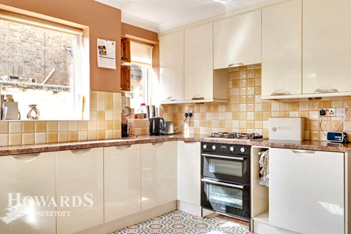 5 Bedroom Terraced House For Sale In Park Road, Lowestoft, NR32