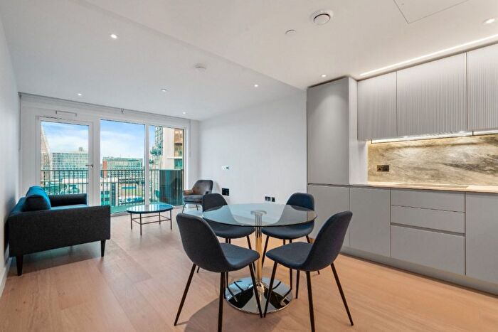 1 Bedroom Flat To Rent In White City Living, London, W12